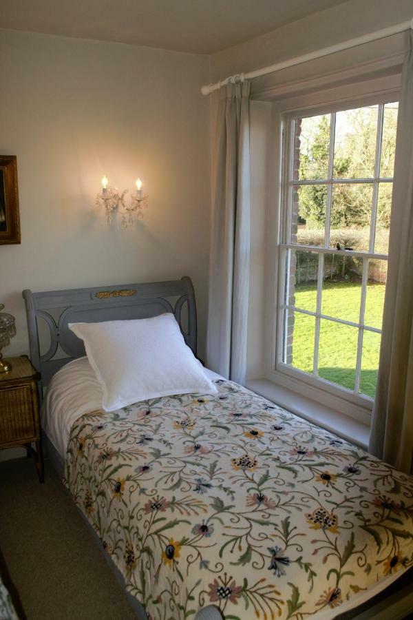 Sankence Lodge B&B Aylsham Exterior photo